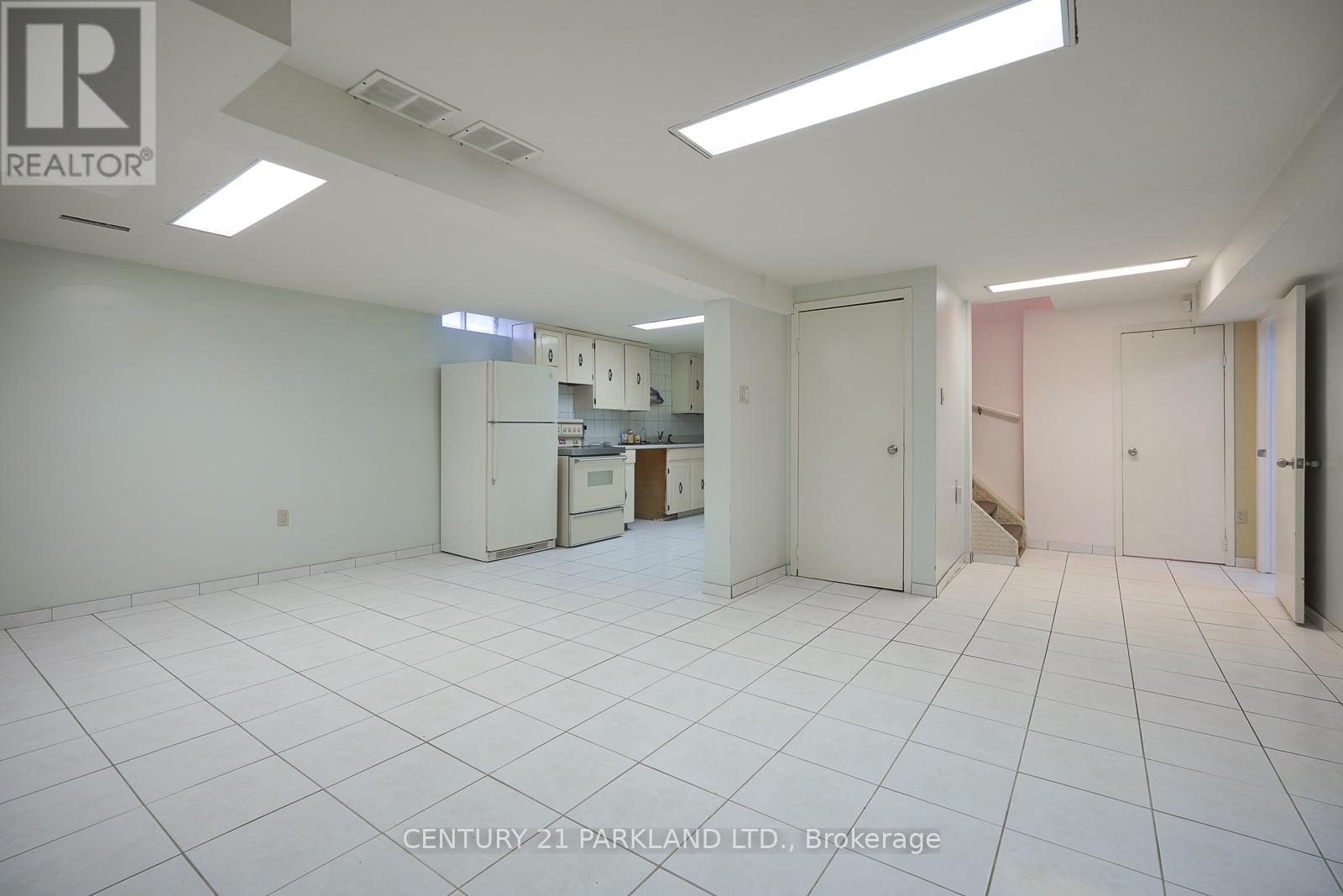 28 FAWCETT TRAIL - 13