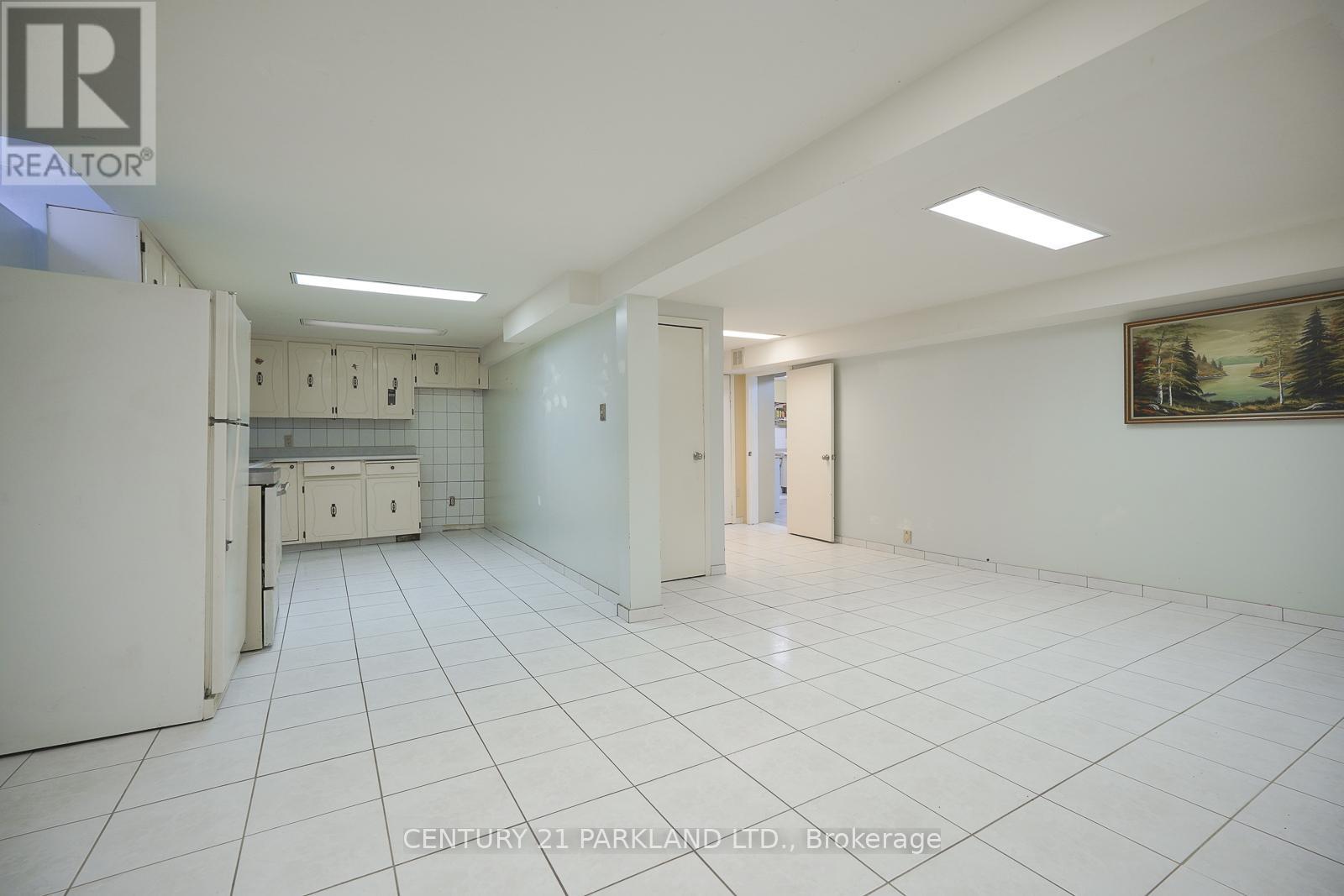 28 FAWCETT TRAIL - 14