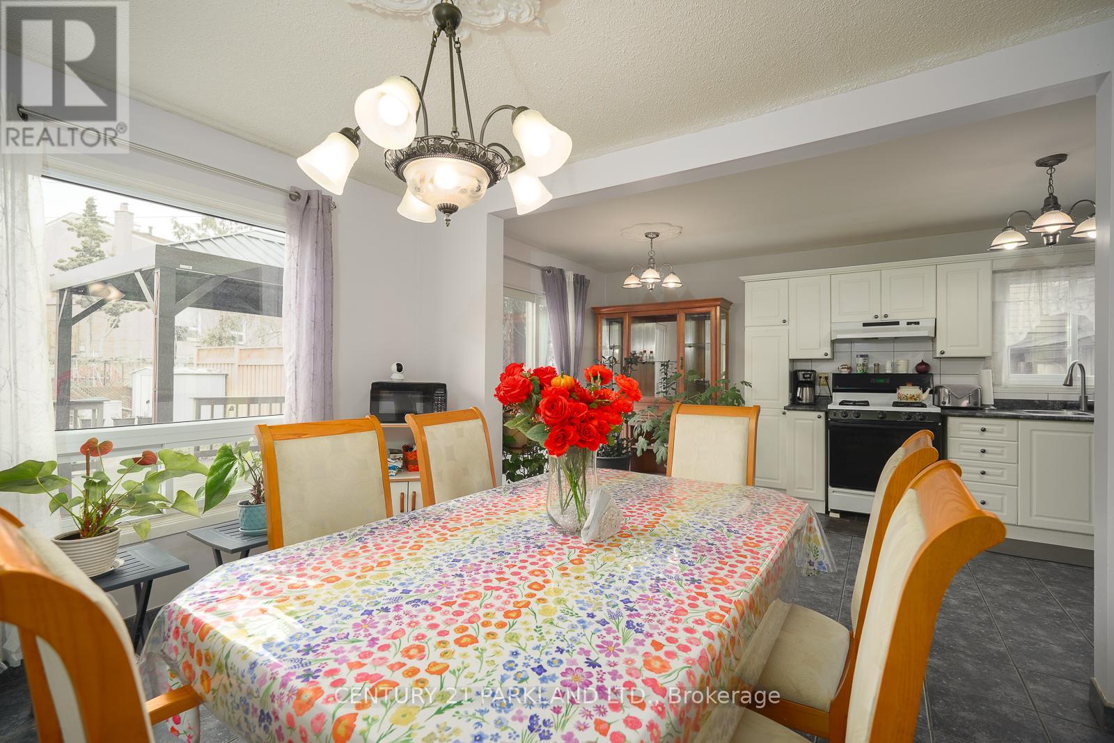 28 FAWCETT TRAIL - 8