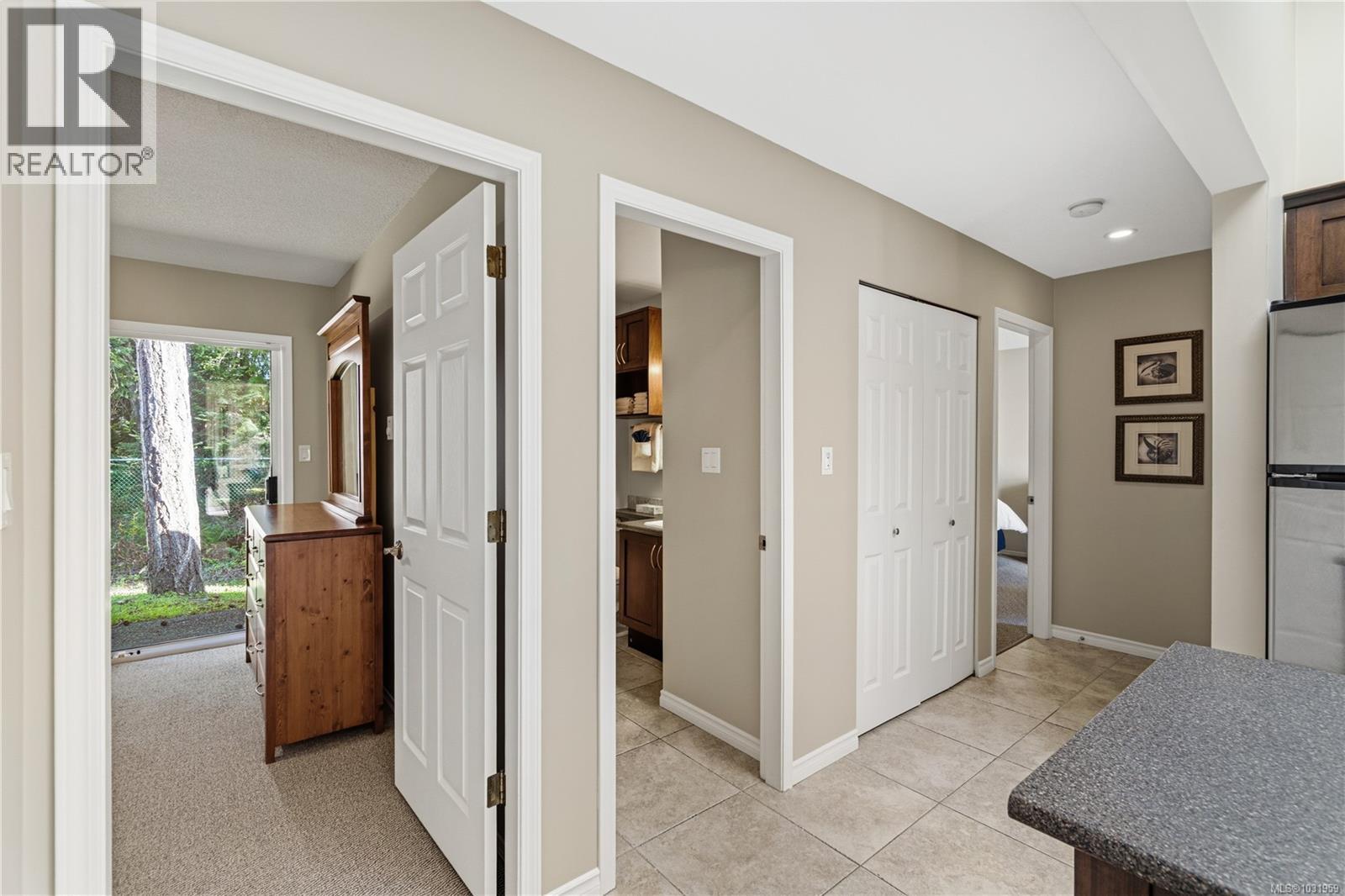 #24 1135 RESORT DR - 18