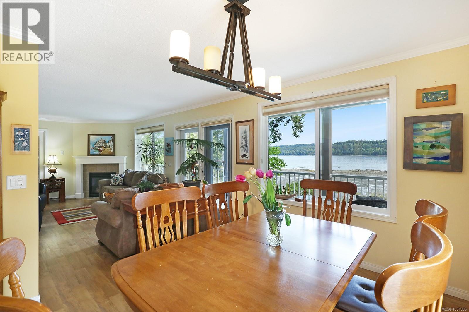 7820 SHIPS POINT RD - 21