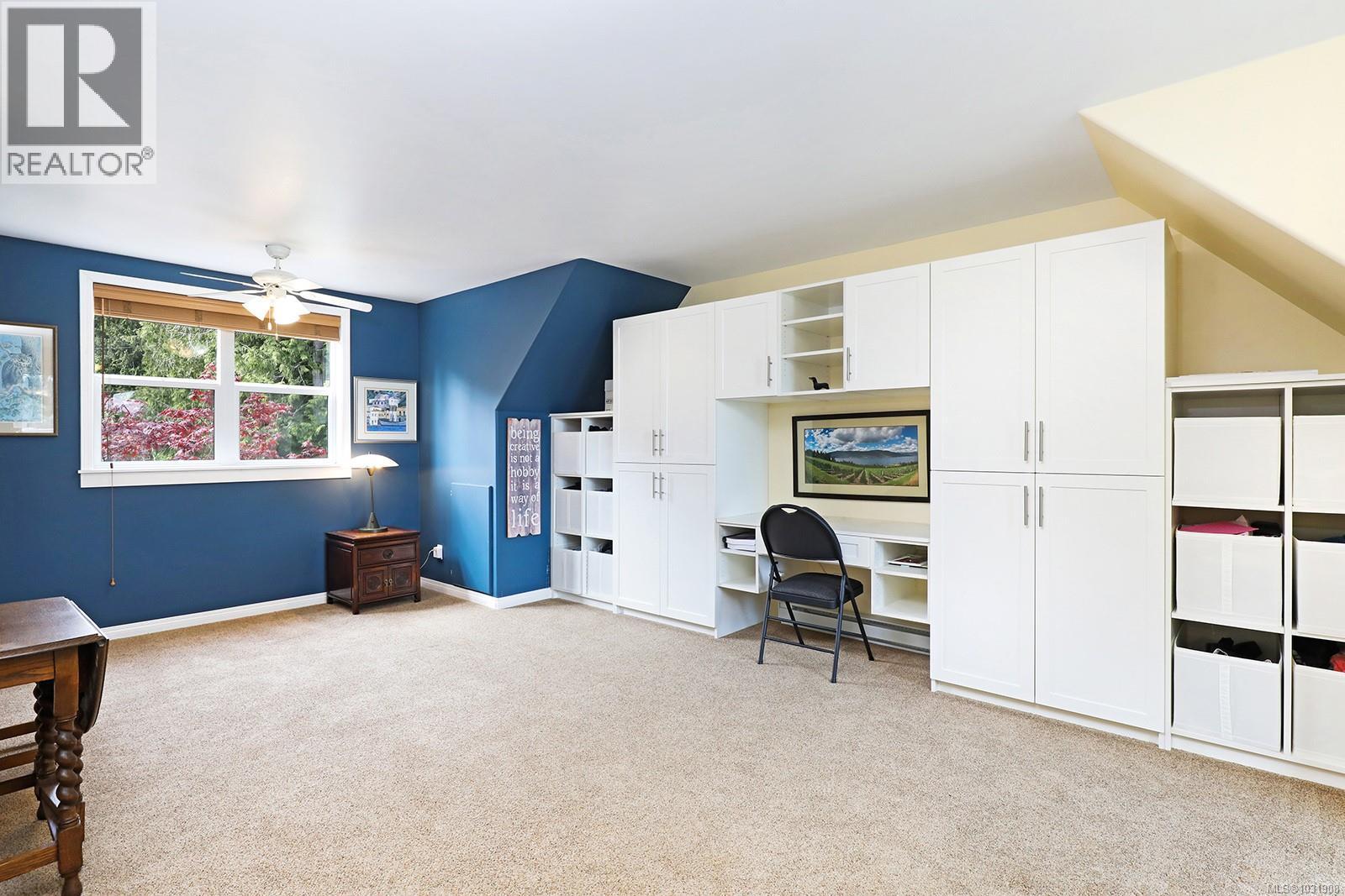 7820 SHIPS POINT RD - 39