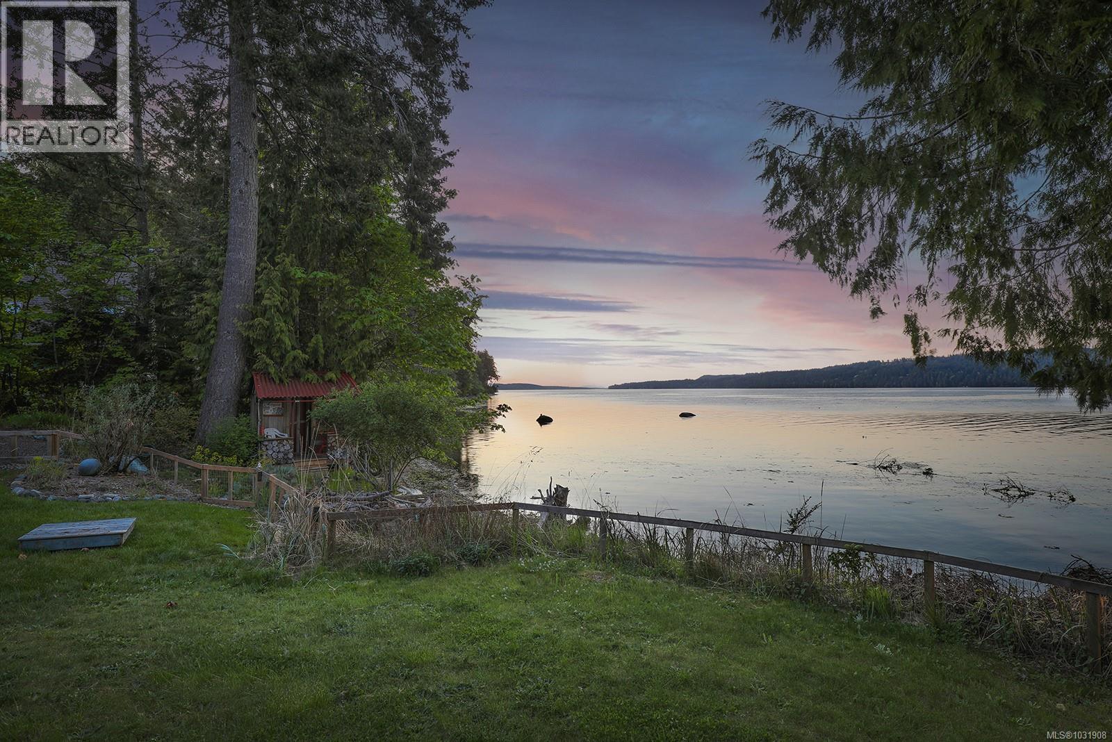 7820 SHIPS POINT RD - 83