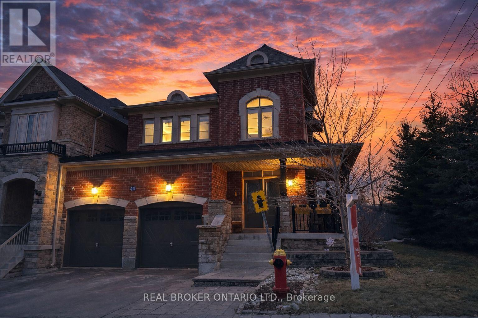 40 MACK CLEMENT LANE, Richmond Hill