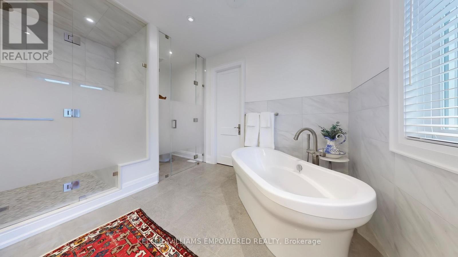 29 BEDFORD PARK AVENUE - 24