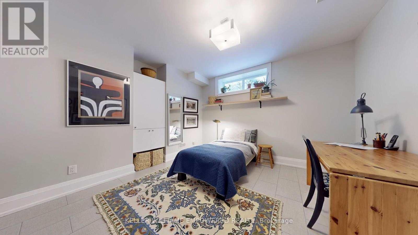 29 BEDFORD PARK AVENUE - 39