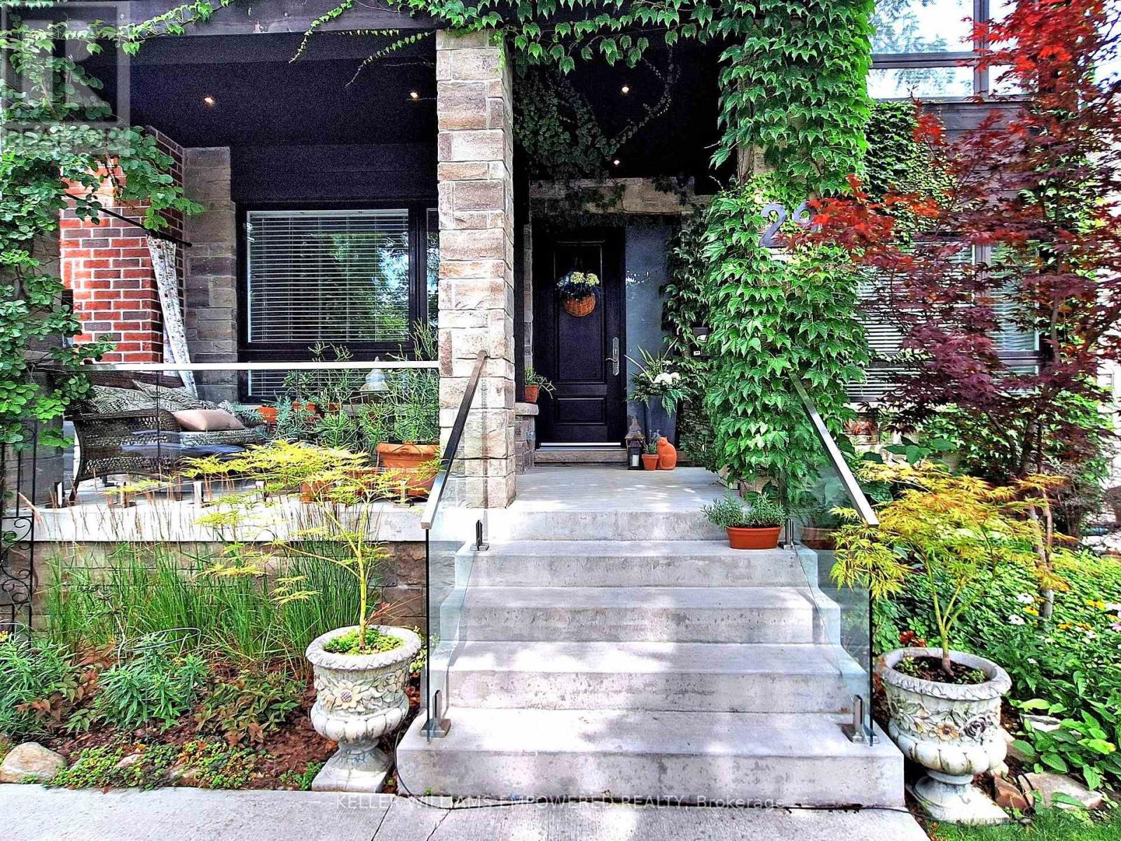 29 BEDFORD PARK AVENUE - 4
