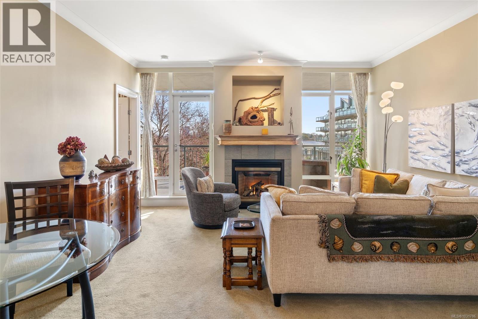 #628 21 DALLAS RD - 6