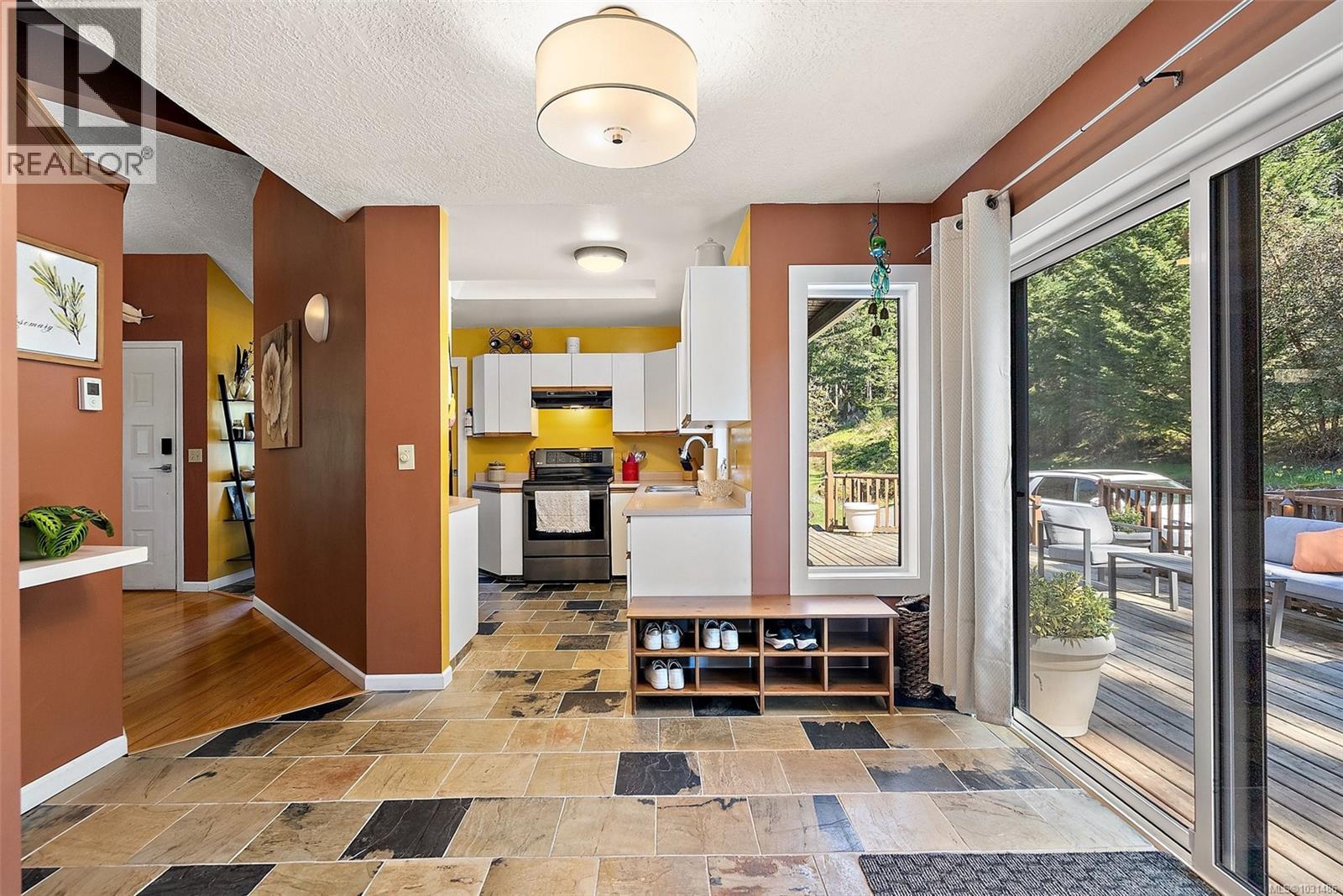 1725 MILLSTREAM RD - 10