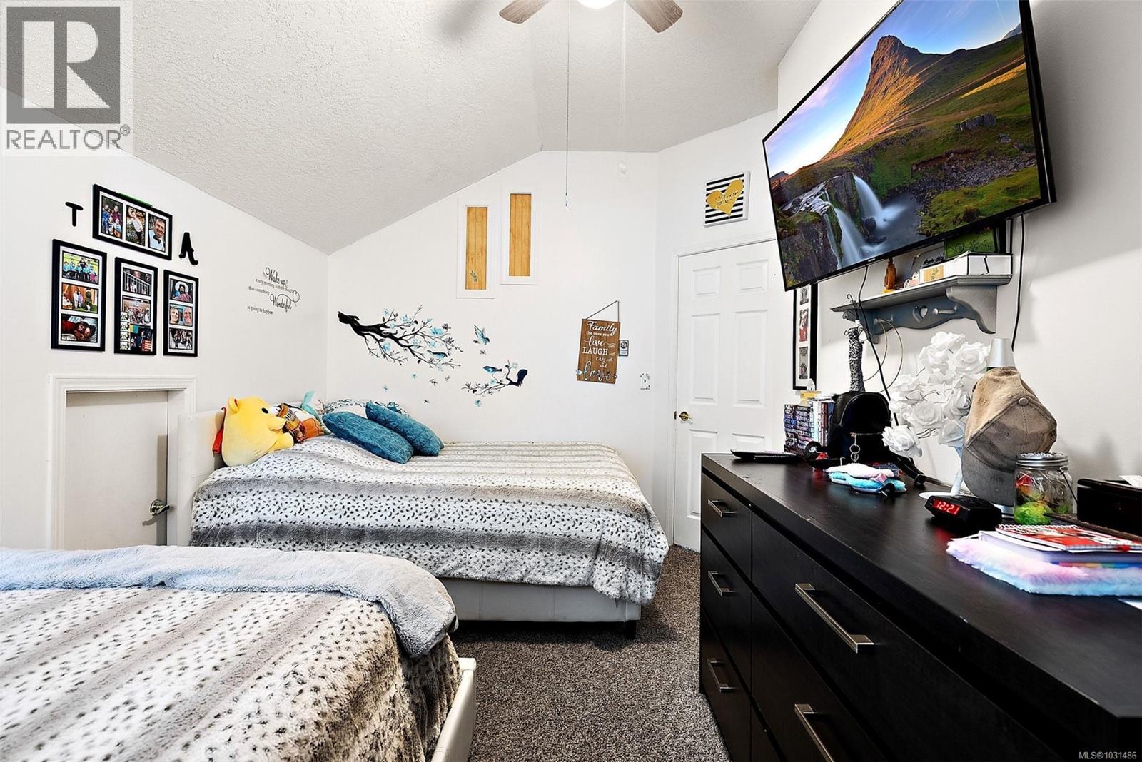 1725 MILLSTREAM RD - 23