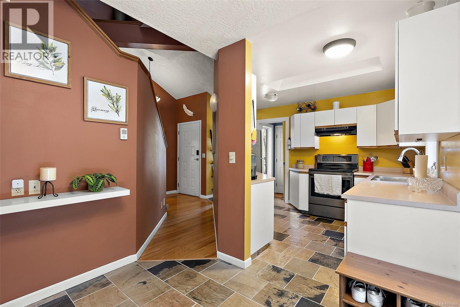 1725 MILLSTREAM RD - 9