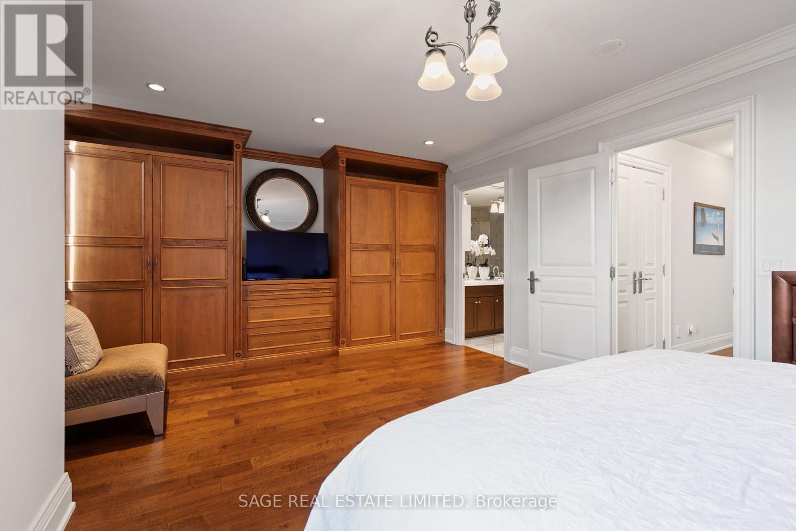 gorgeous wall to wall built-ins