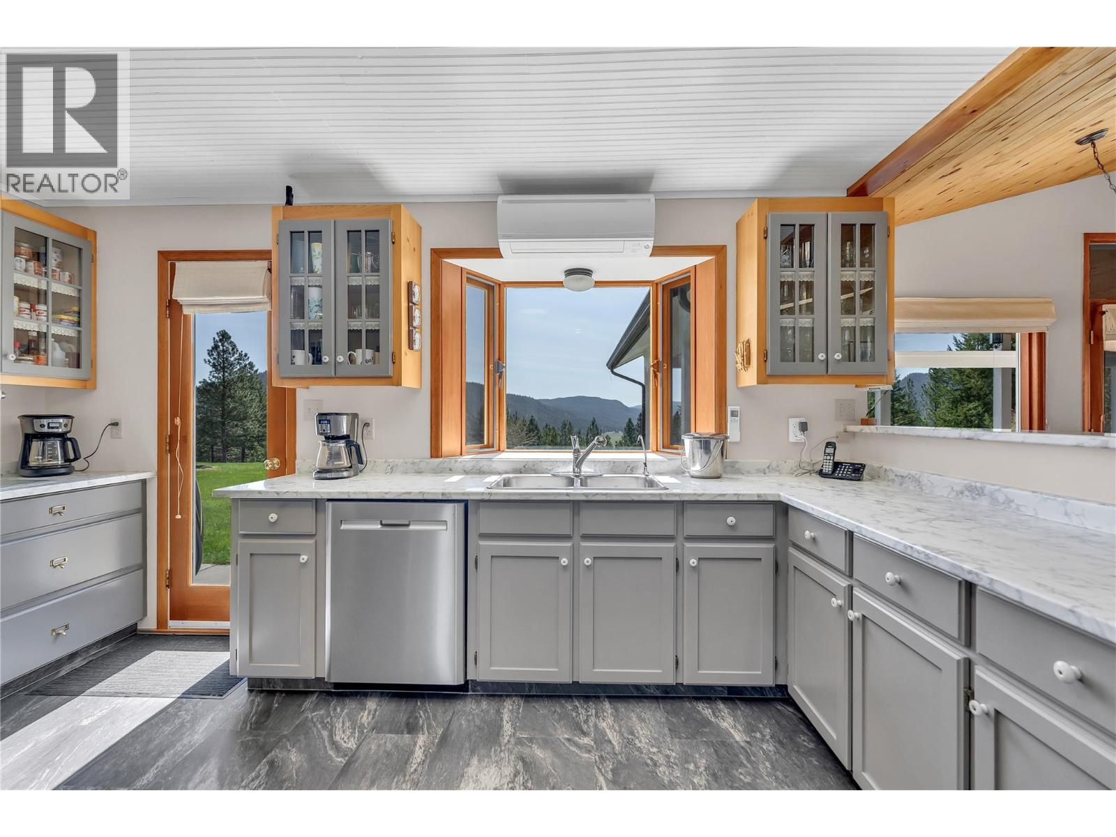 30 Osborne Road, Summerland