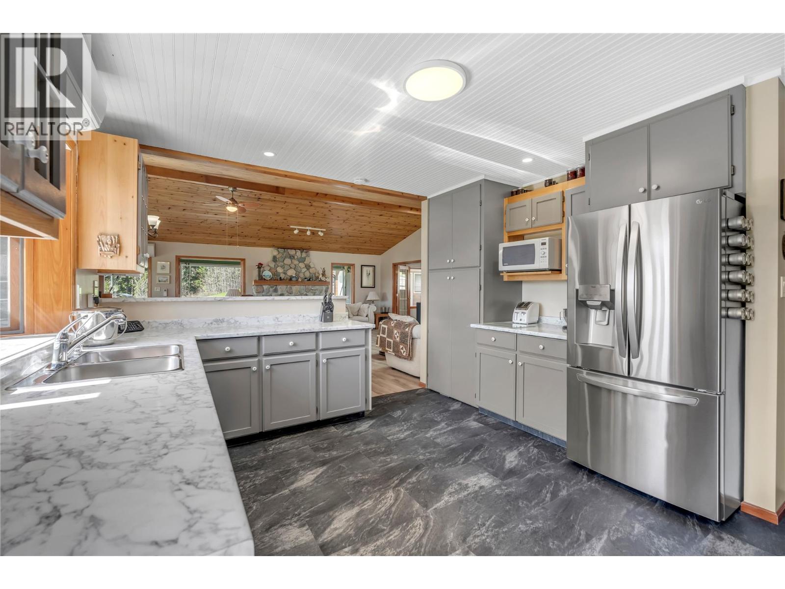 30 Osborne Road, Summerland