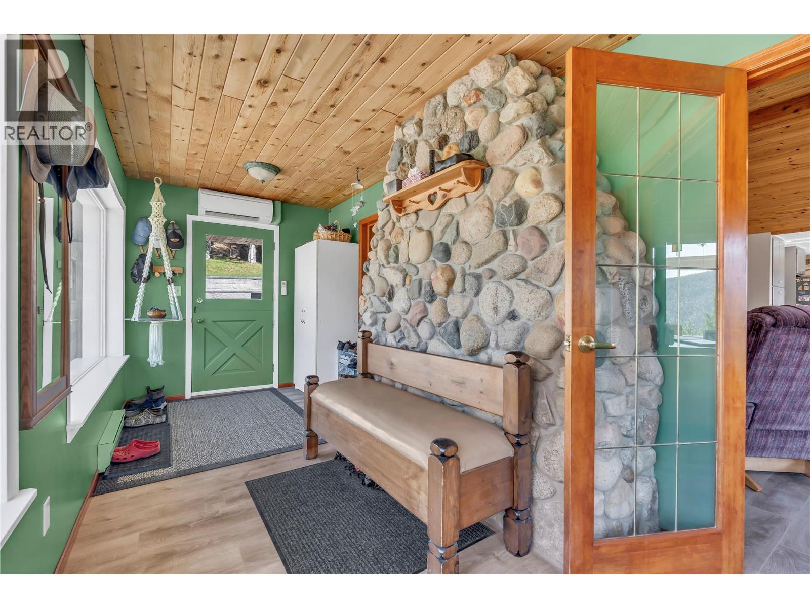 30 Osborne Road, Summerland