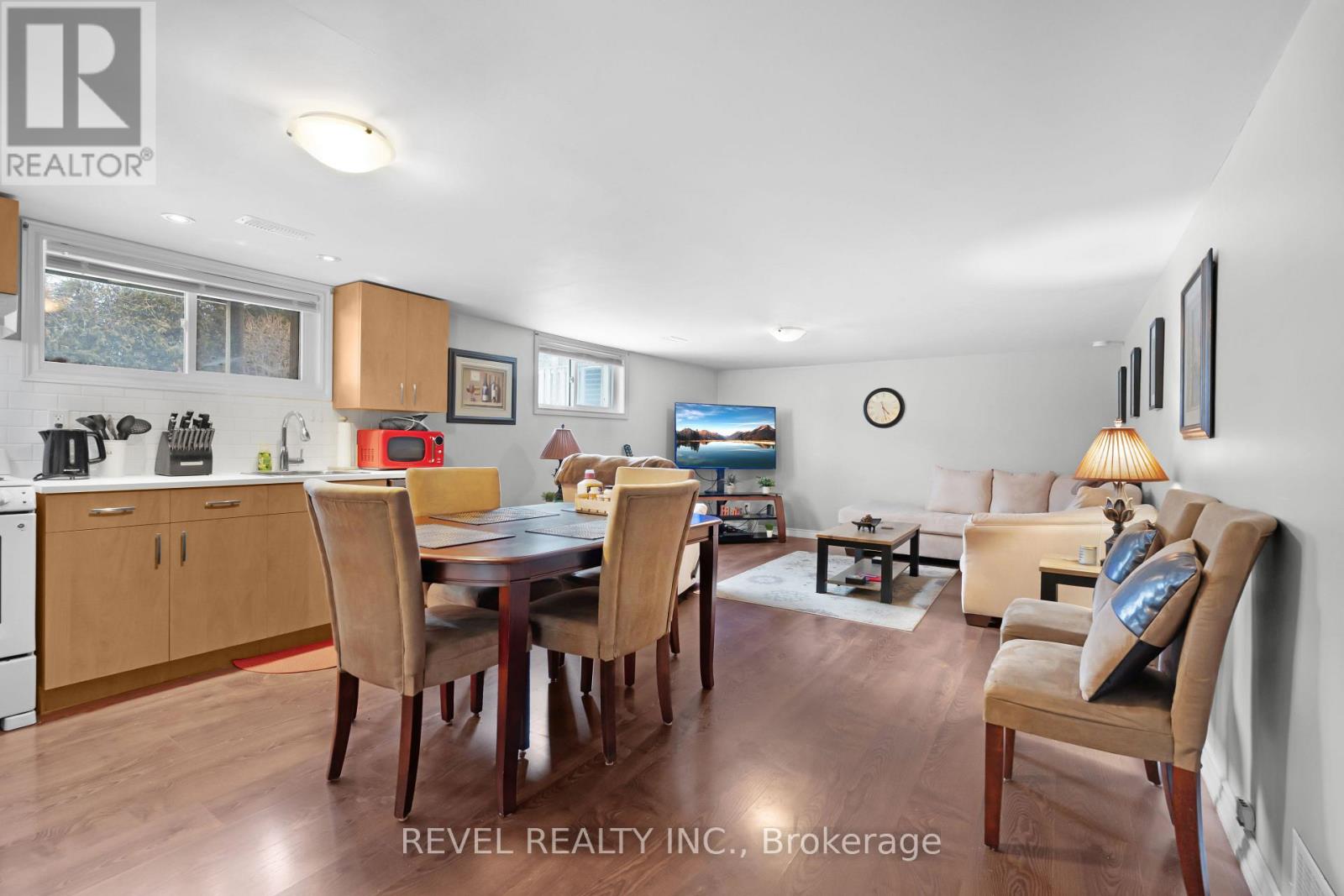 26 WILTSHIRE DRIVE - 23