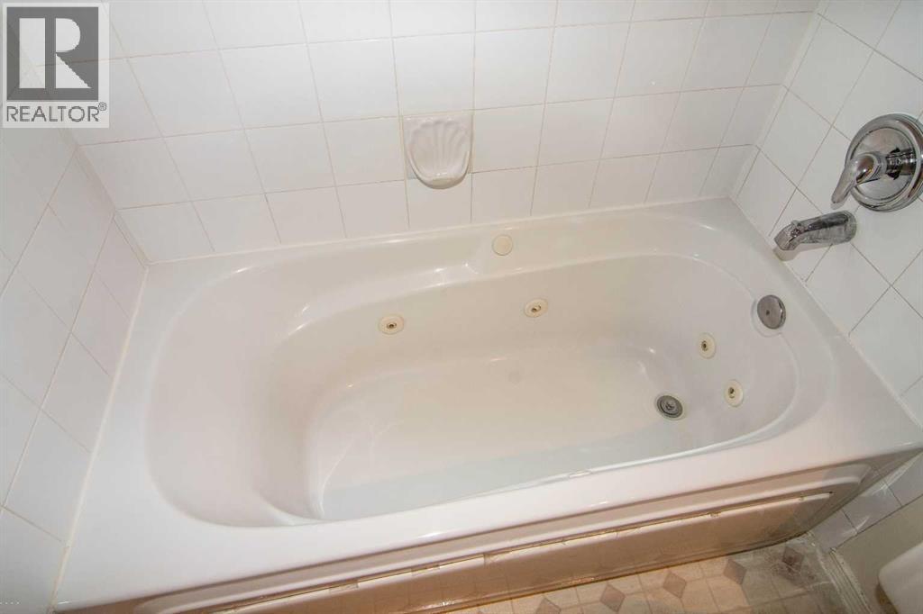 
          20 Harvest Rose Park Northeast
            <br/>
            <span>Calgary</span>
            , 
            <span>AB</span>
             <span>T3K4Z1</span>
         - Photo 14