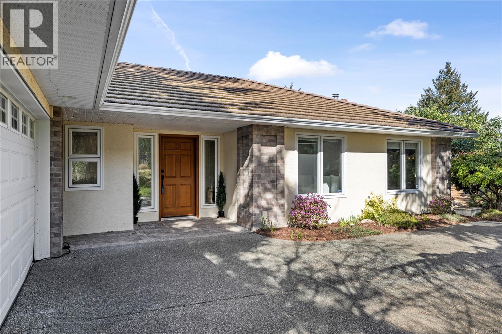 3541 Shelby Lane, Nanoose Bay