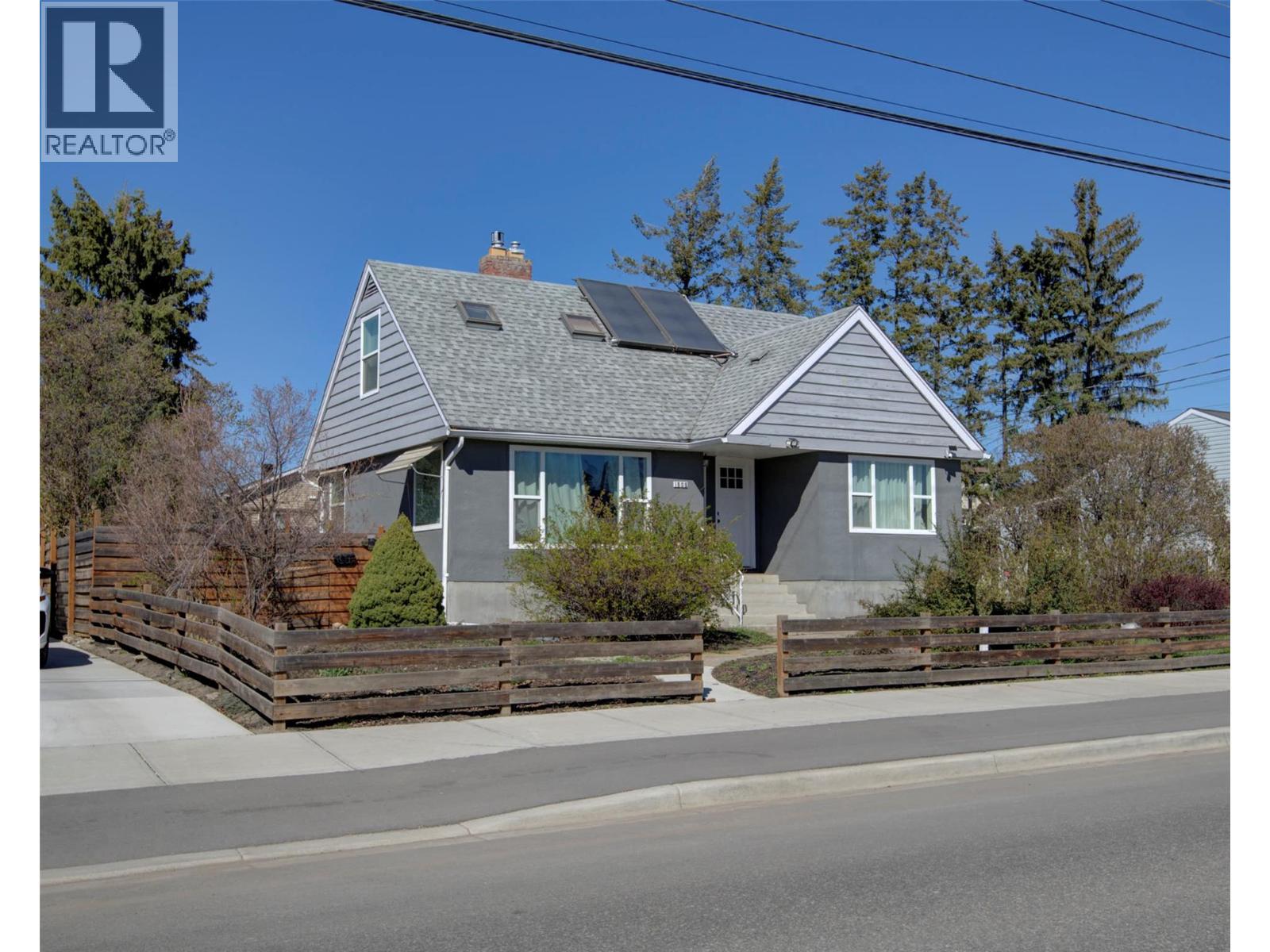 1505 32 Avenue, Vernon