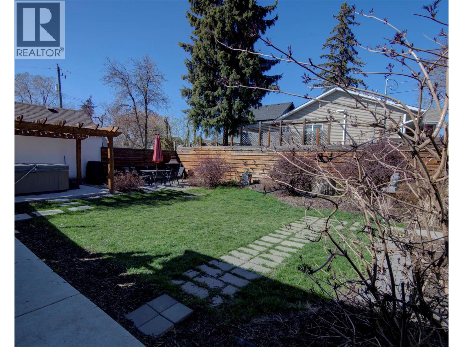 1505 32 Avenue, Vernon