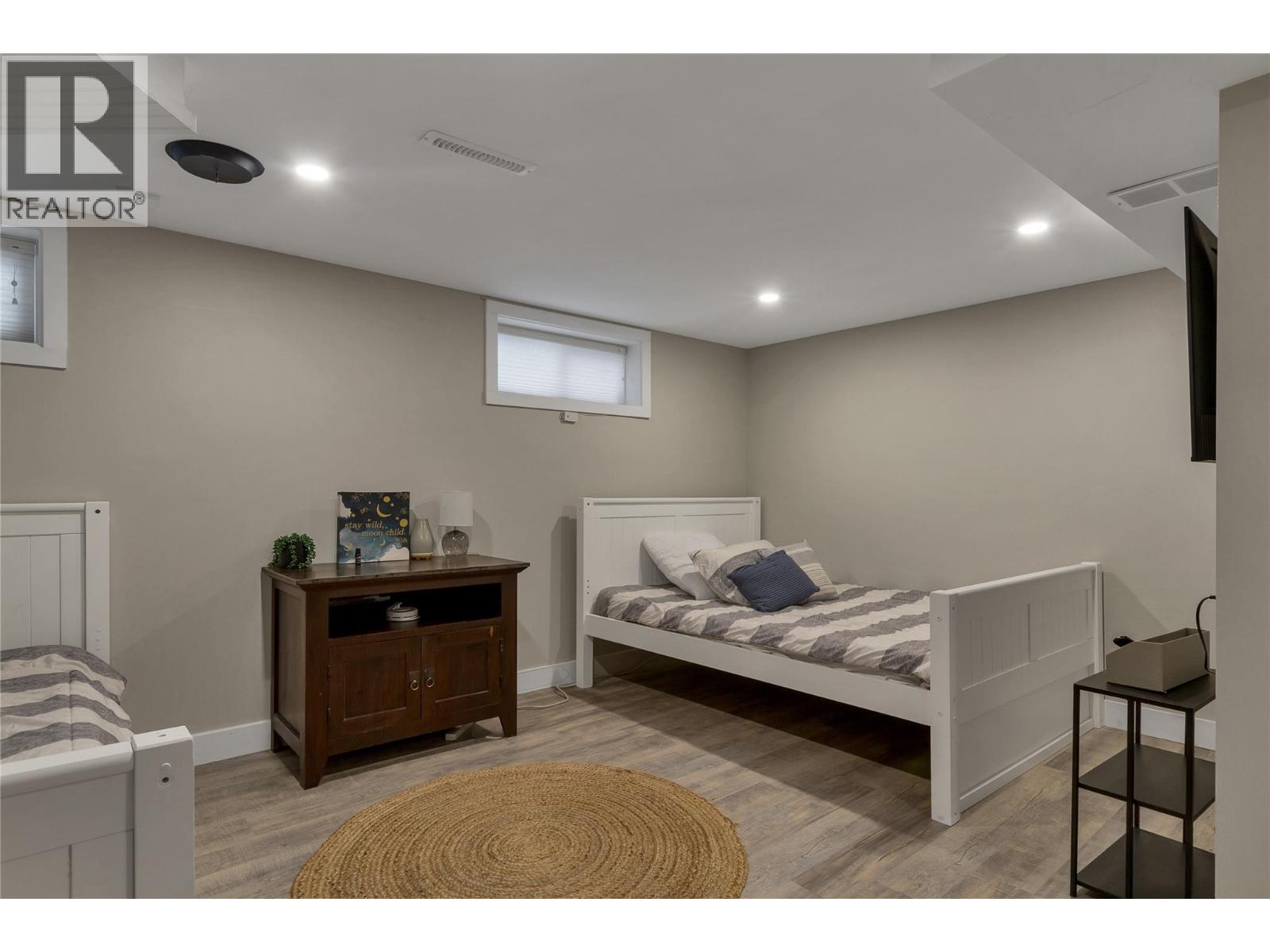 1505 32 Avenue, Vernon