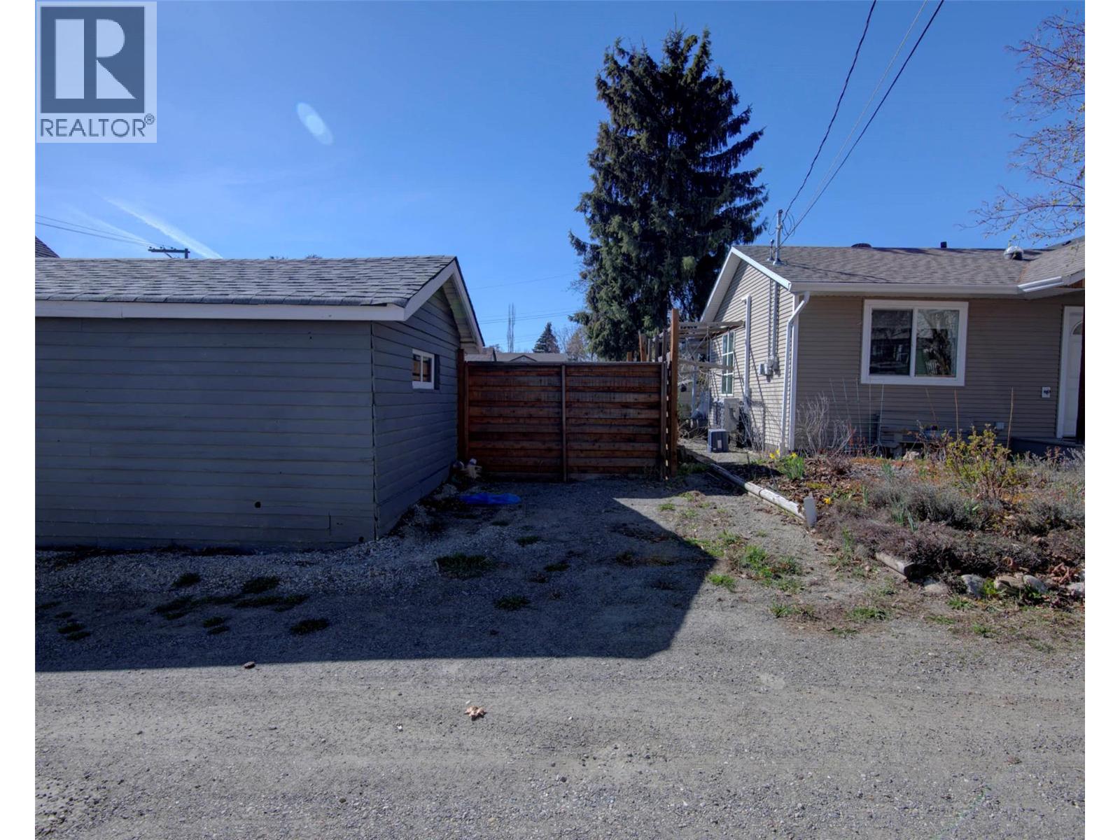 1505 32 Avenue, Vernon