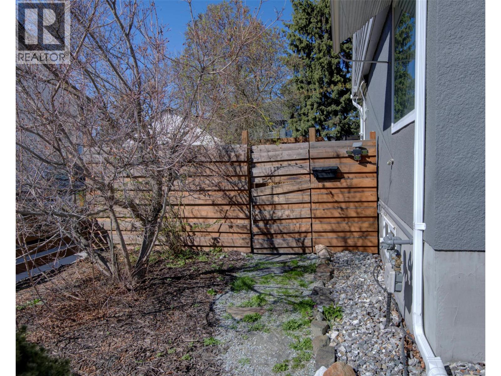 1505 32 Avenue, Vernon