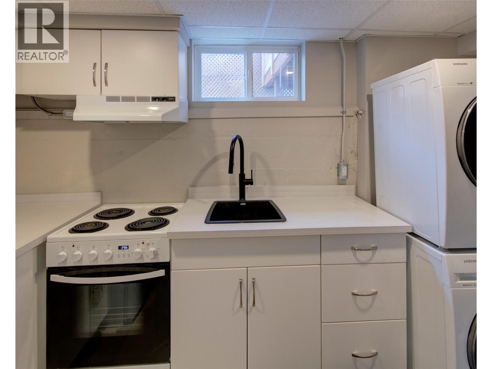 1505 32 Avenue, Vernon