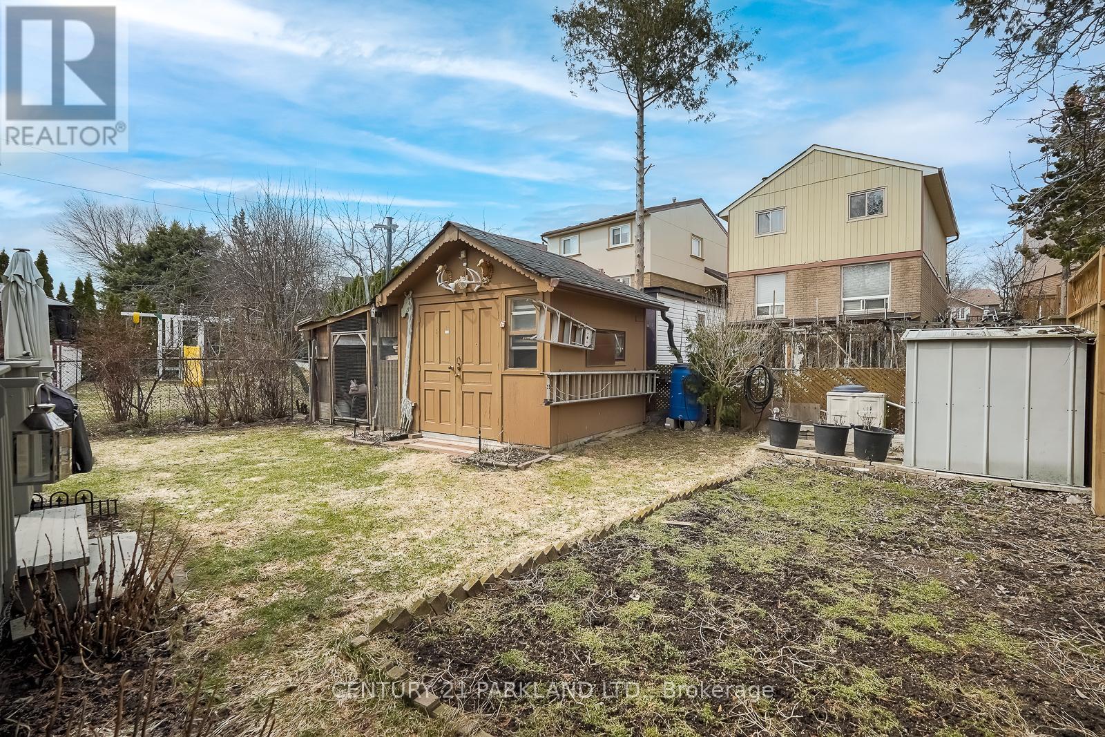 28 FAWCETT TRAIL - 20
