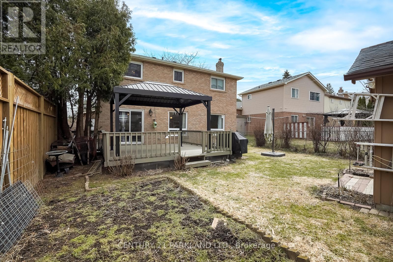 28 FAWCETT TRAIL - 21