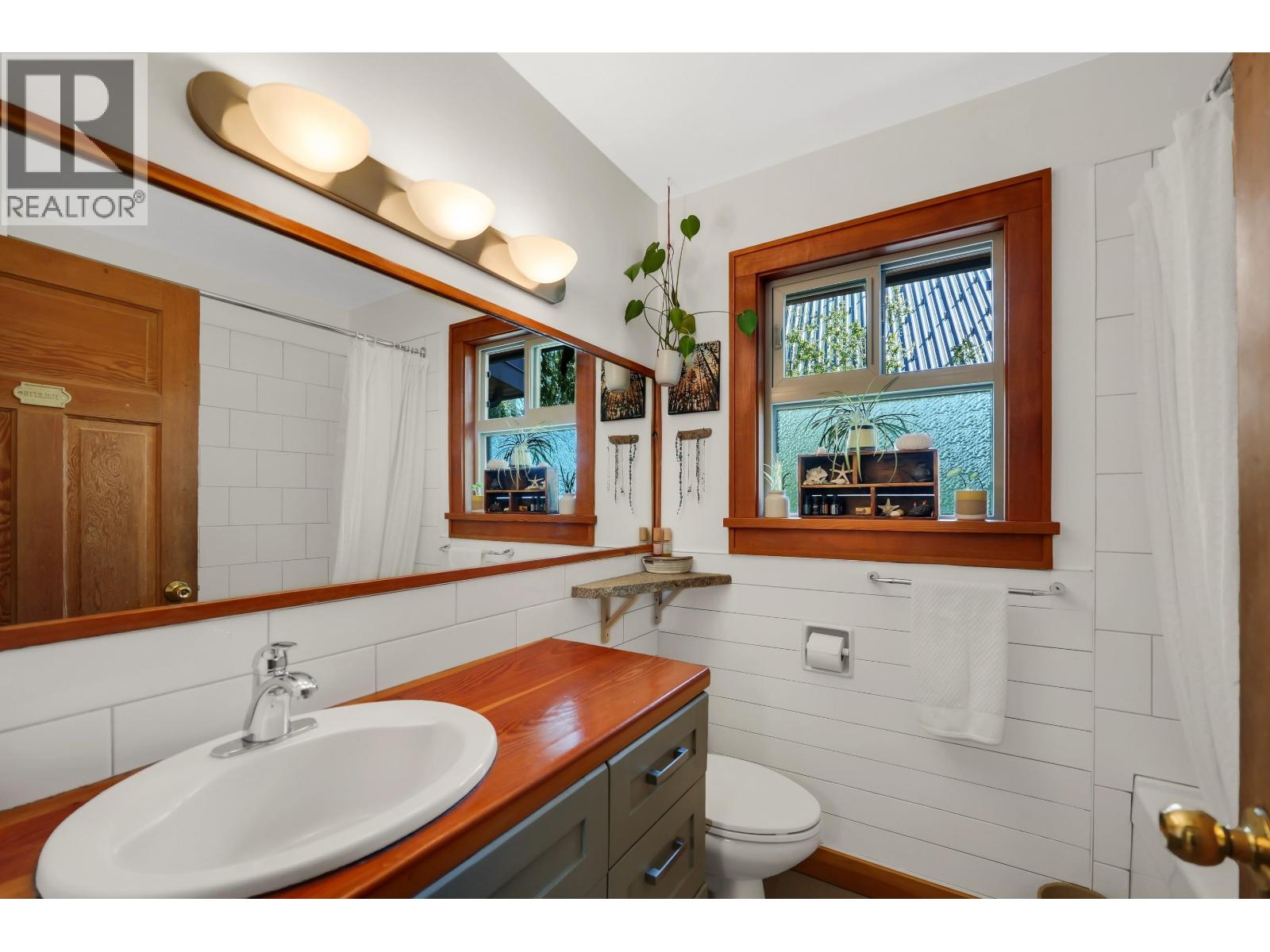38263 VIEW PLACE, Squamish