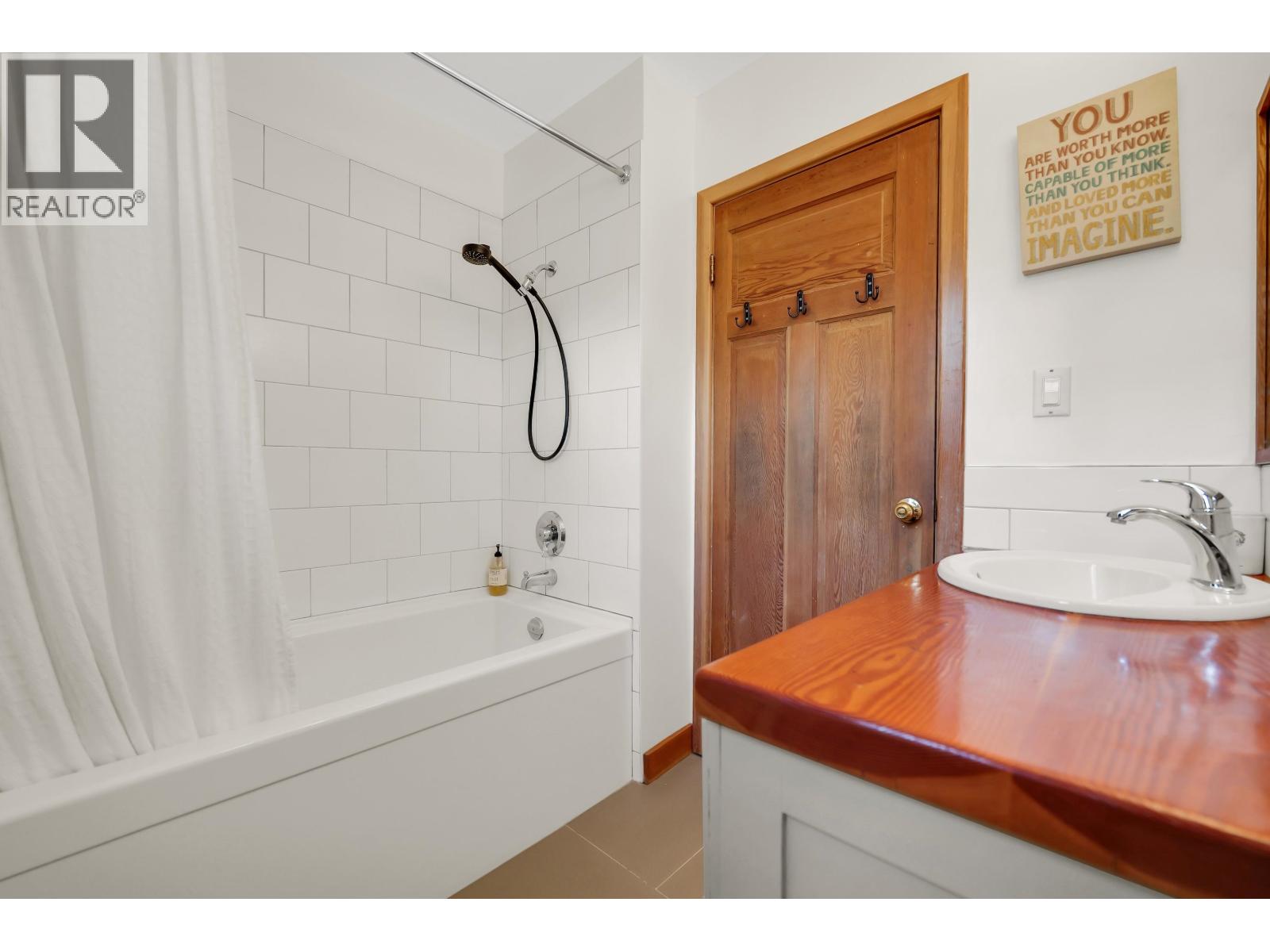 38263 VIEW PLACE, Squamish