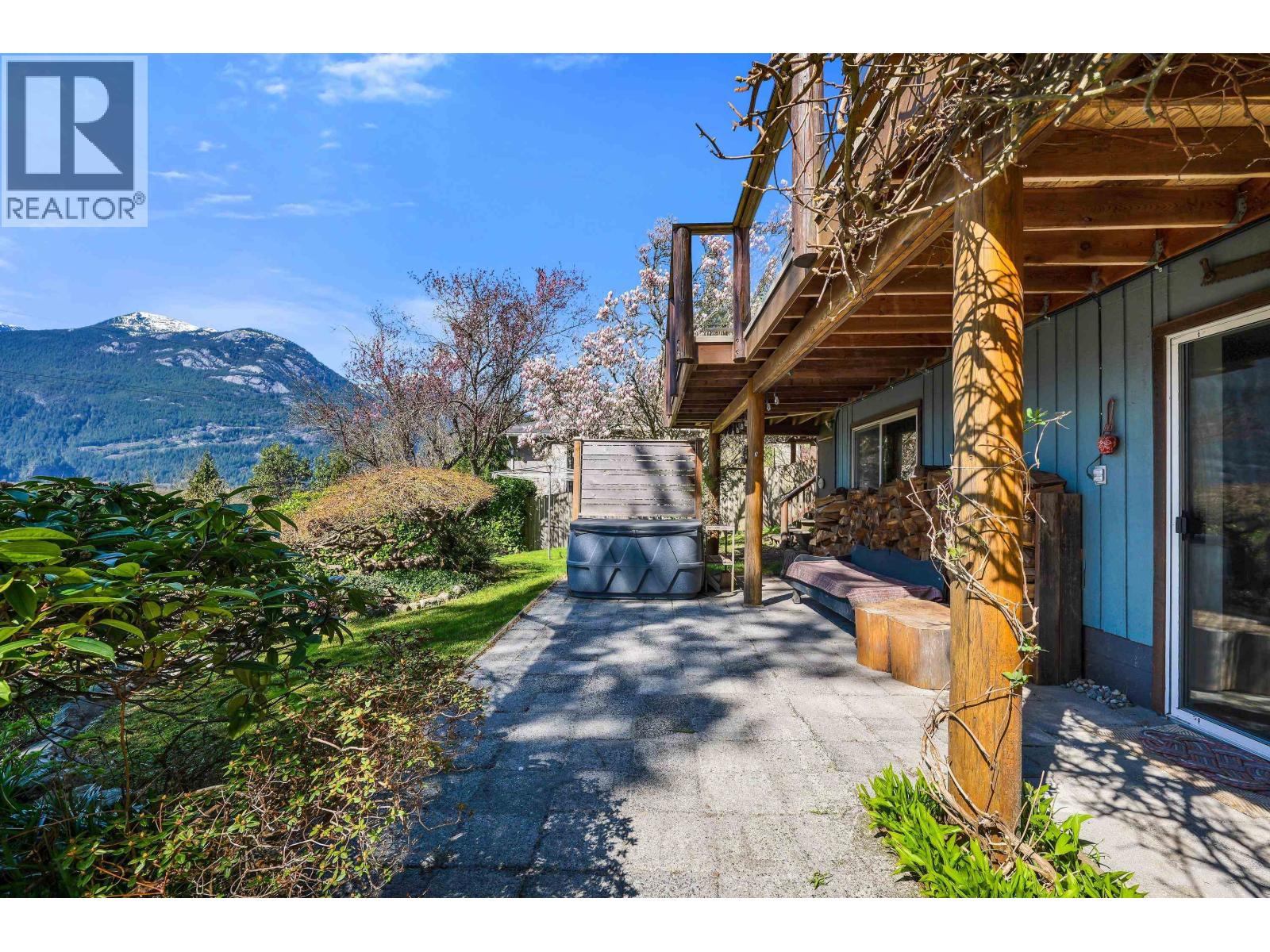38263 VIEW PLACE, Squamish