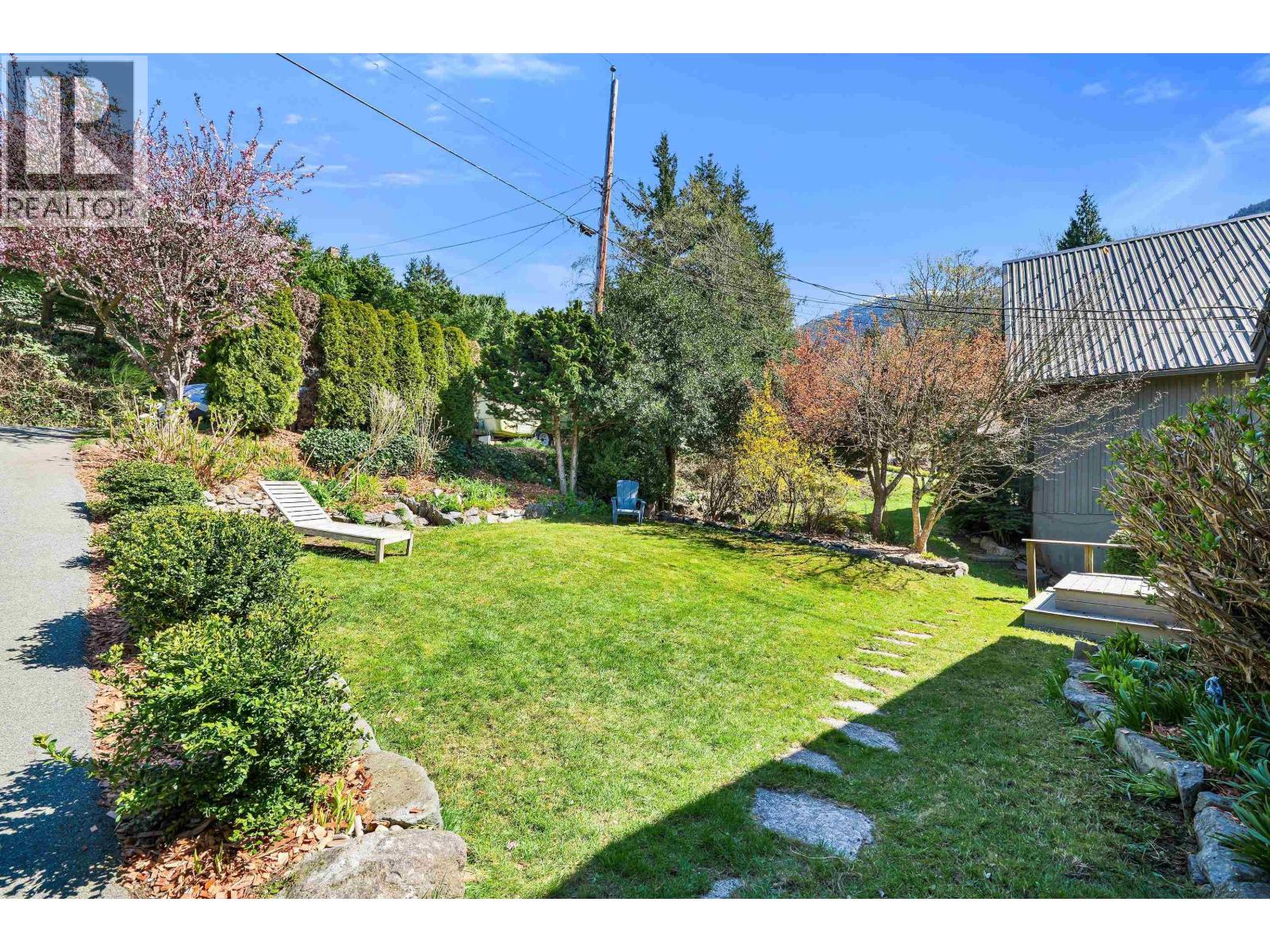 38263 VIEW PLACE, Squamish