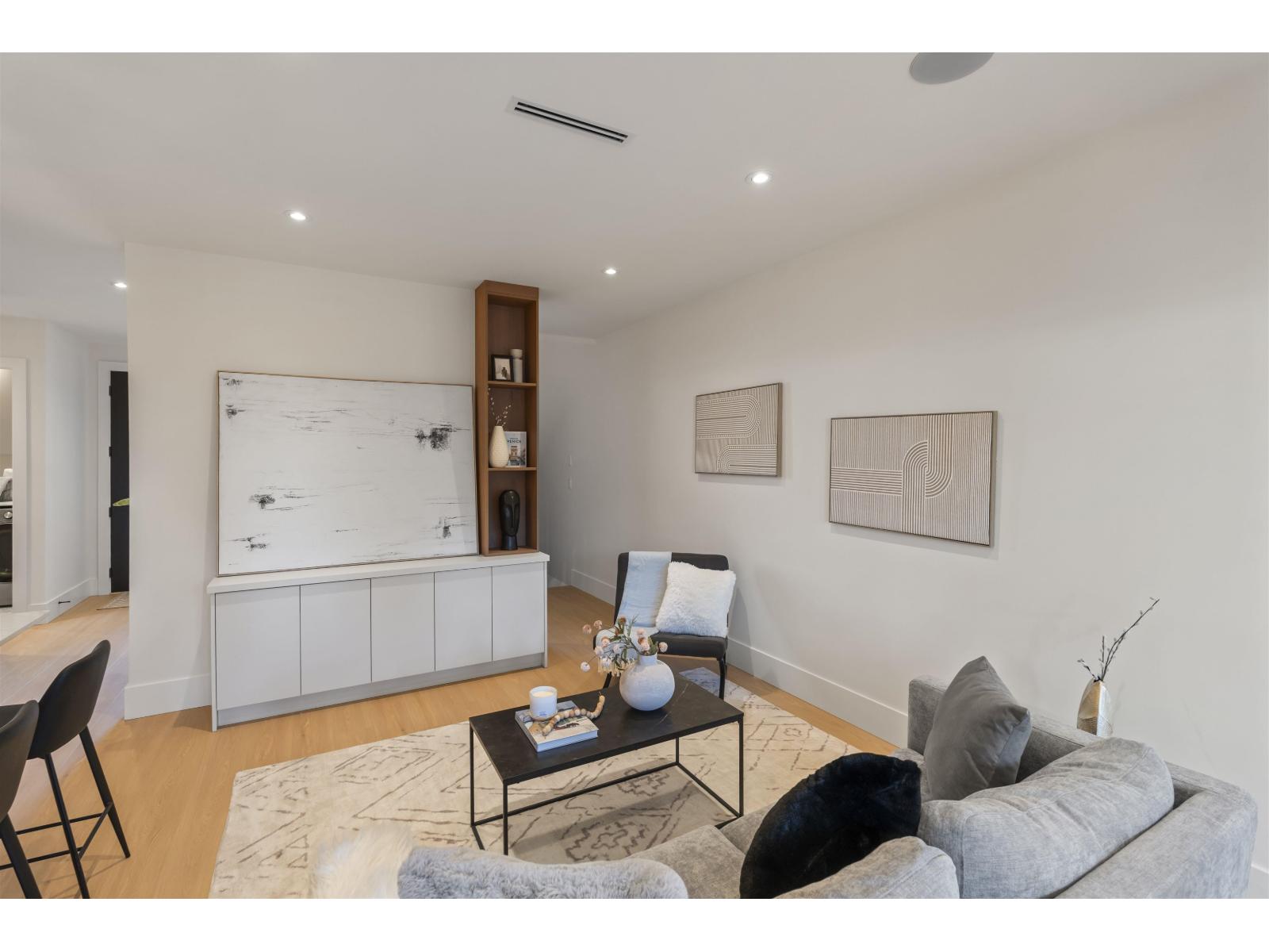 9357 FOREST Way, Delta