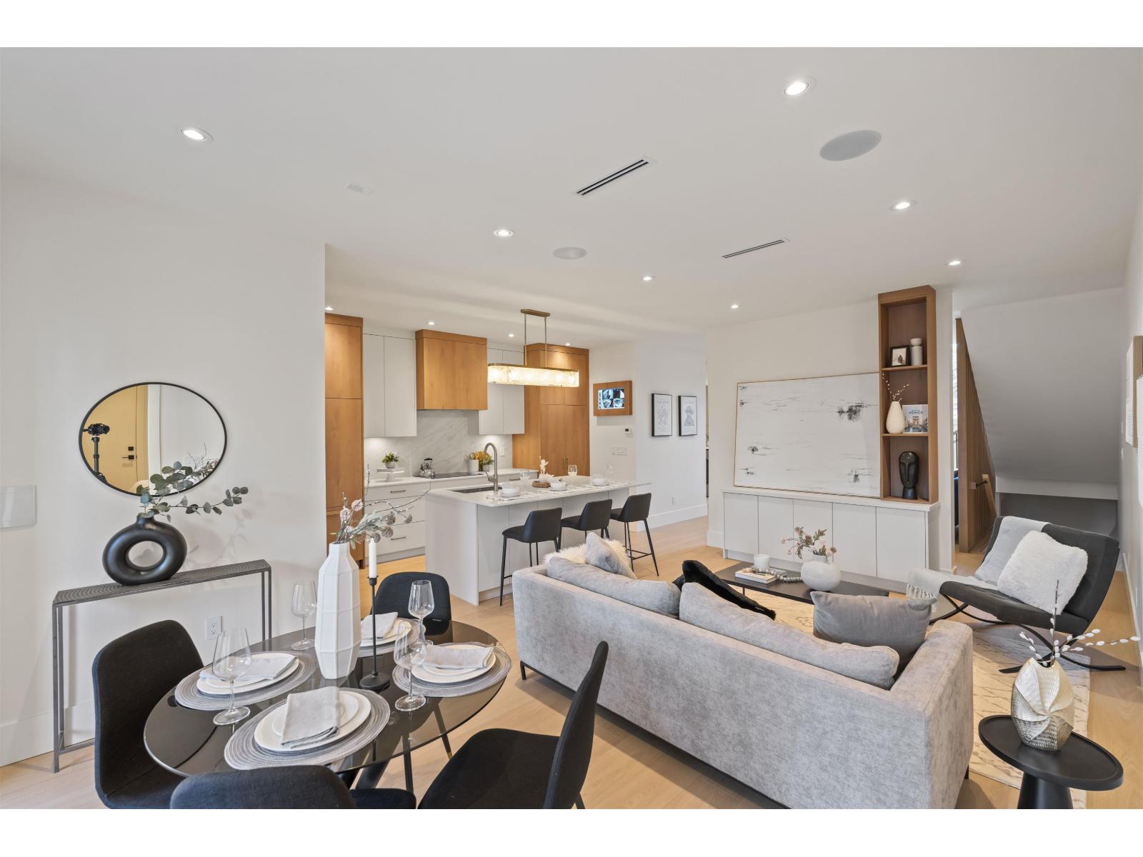 9357 FOREST Way, Delta