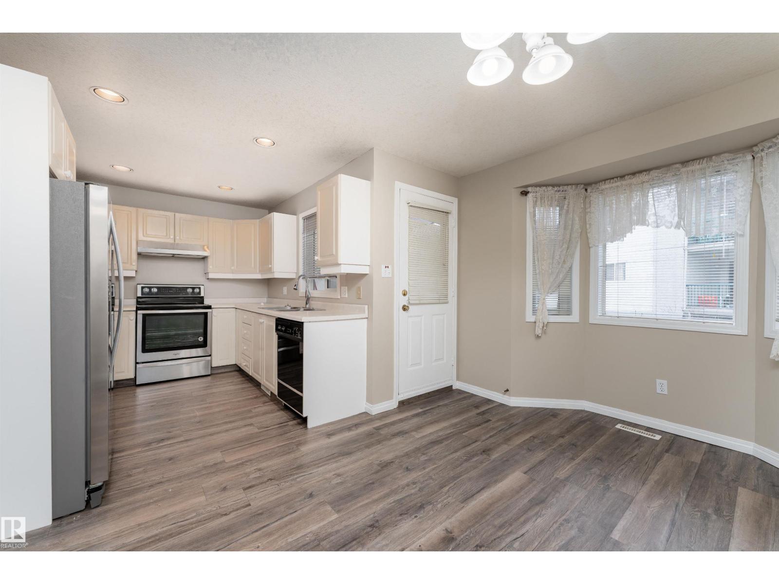 #3 9703 174 ST NW - 12