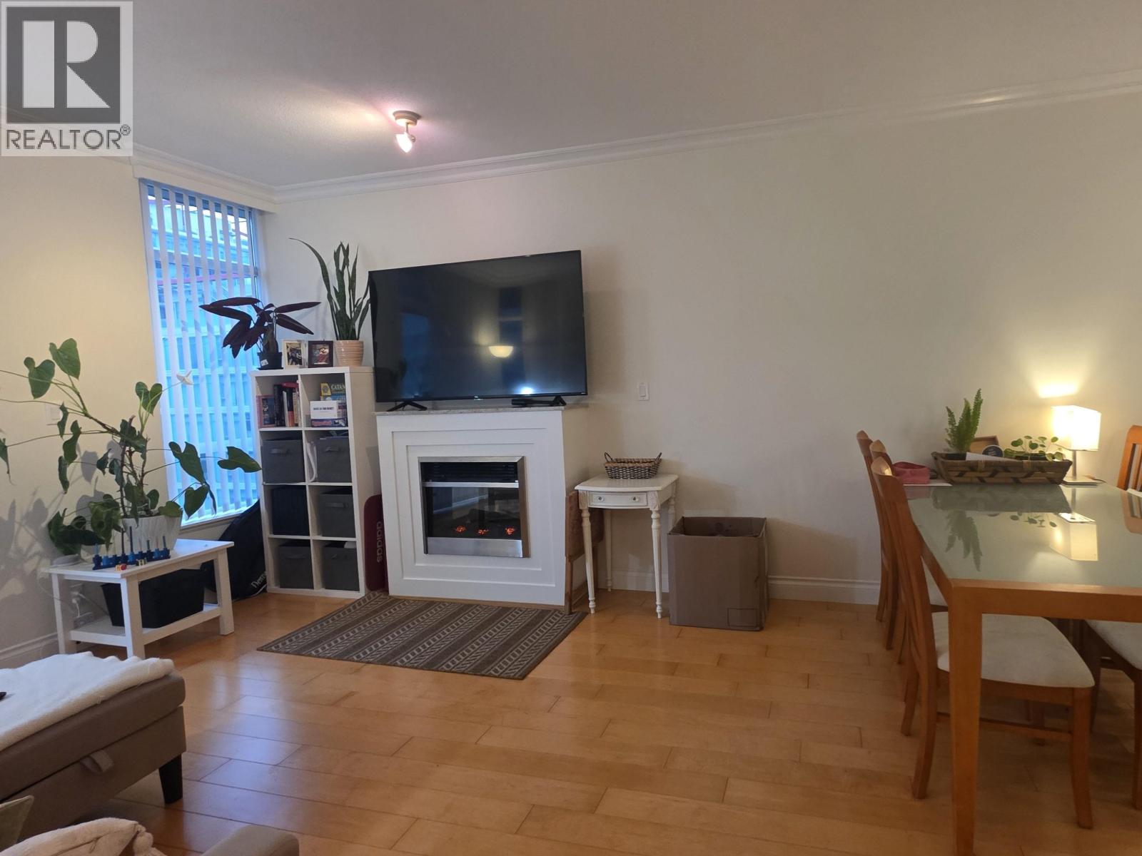 803 162 VICTORY SHIP WAY, North Vancouver