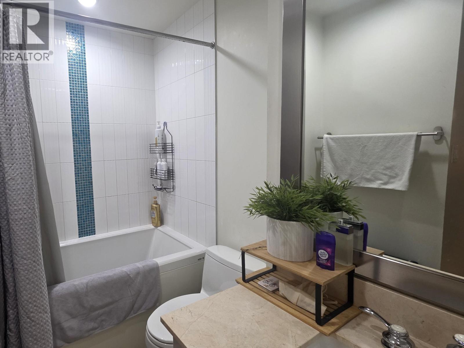 803 162 VICTORY SHIP WAY, North Vancouver