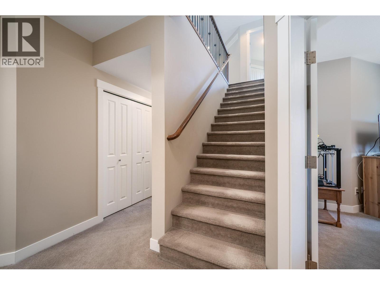 1915 ROSEALEE LANE - 36