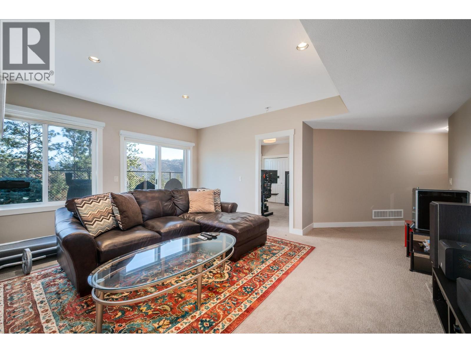 1915 ROSEALEE LANE - 39