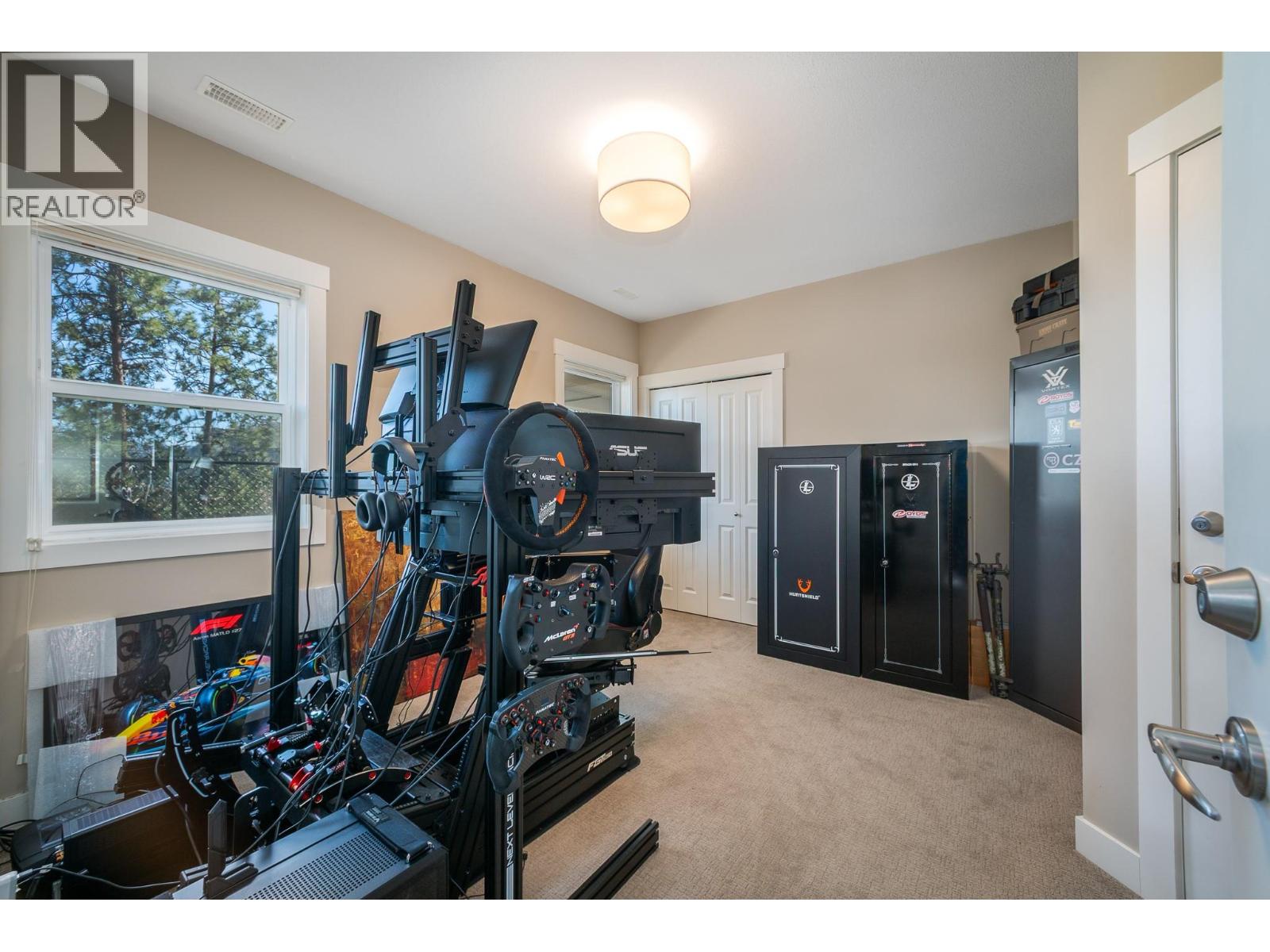 1915 ROSEALEE LANE - 41