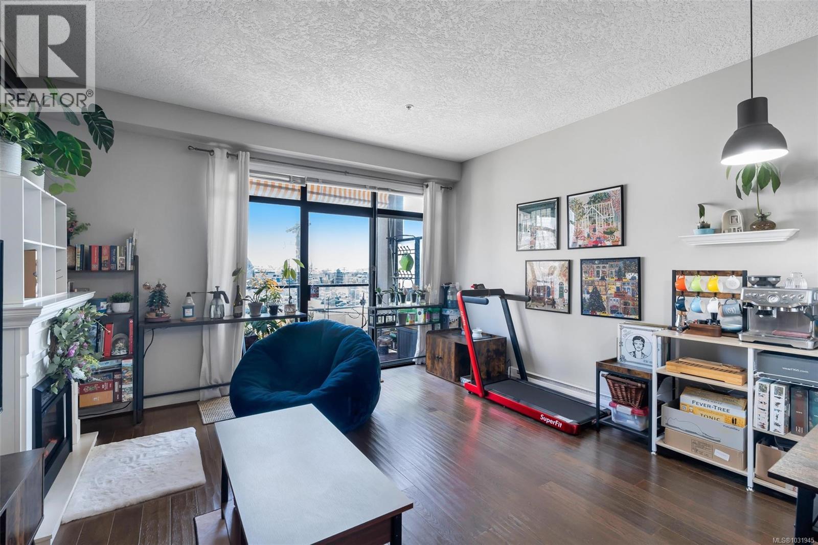 #205 820 SHORT ST - 9