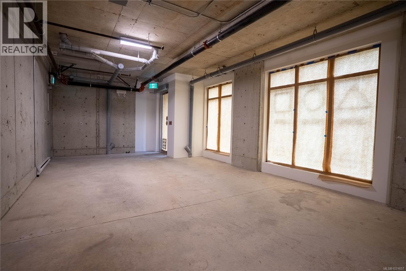  1303 Hillside Avenue, Victoria