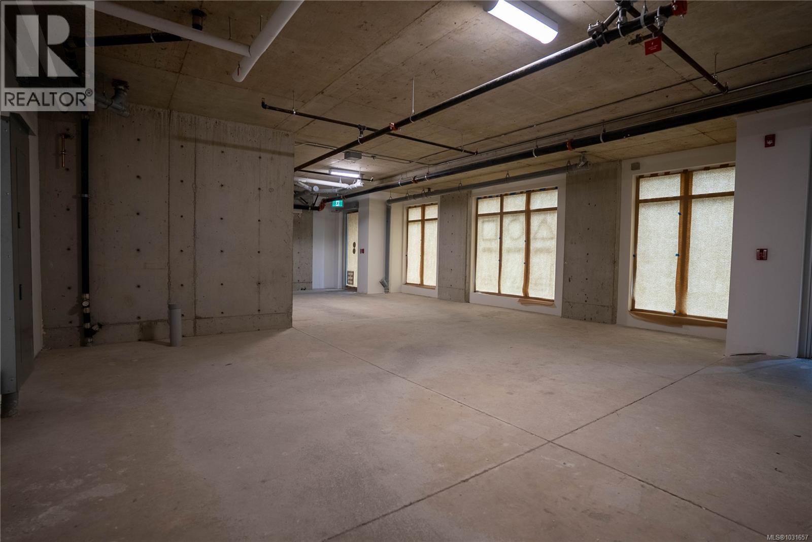  1303 Hillside Avenue, Victoria