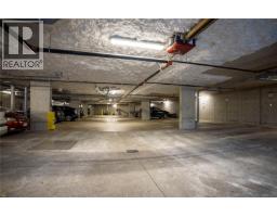 1303 Hillside Ave, Victoria, BC V8T2B3 Photo 14