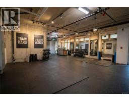 1303 Hillside Ave, Victoria, BC V8T2B3 Photo 7