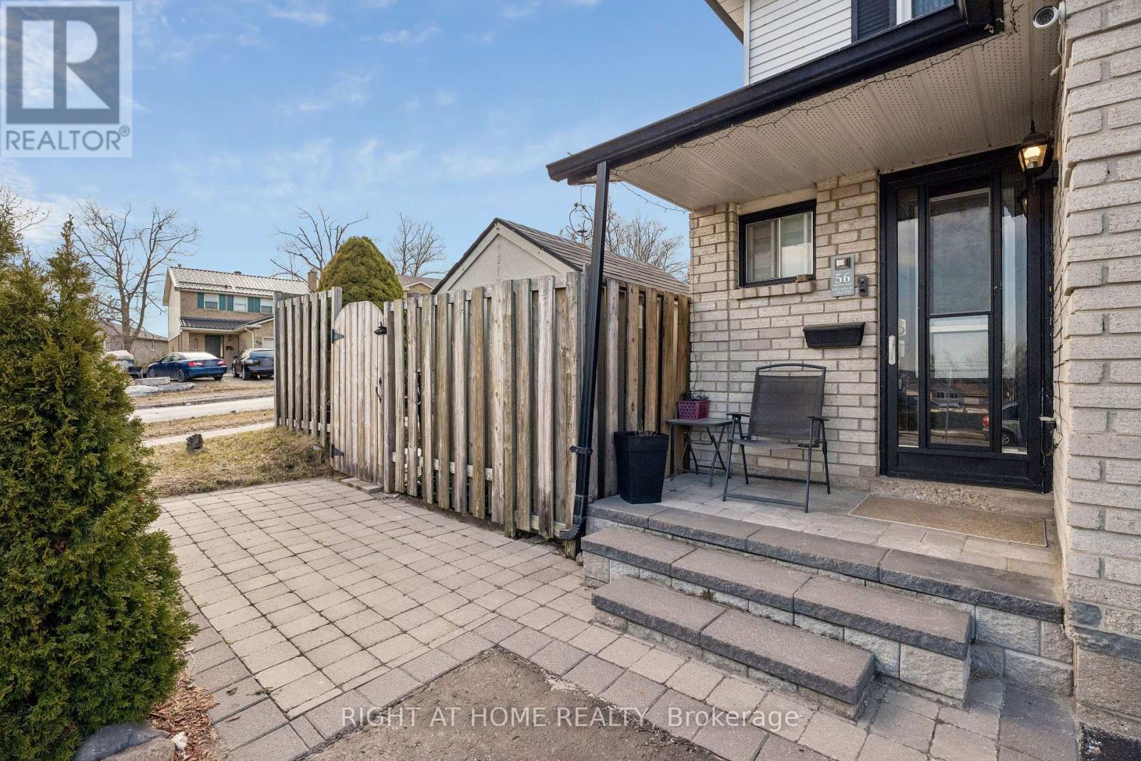 56 HEMINGWAY CRESCENT - 4