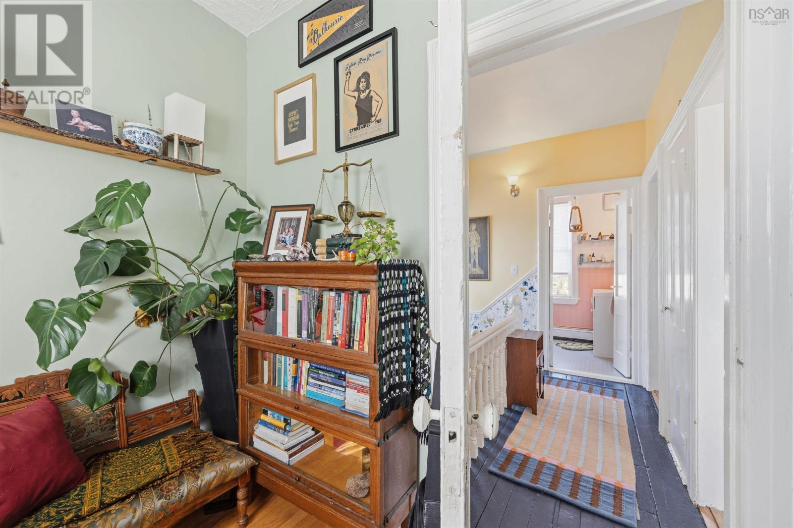 Property 22 of 44 of 154 VICTORIA Road