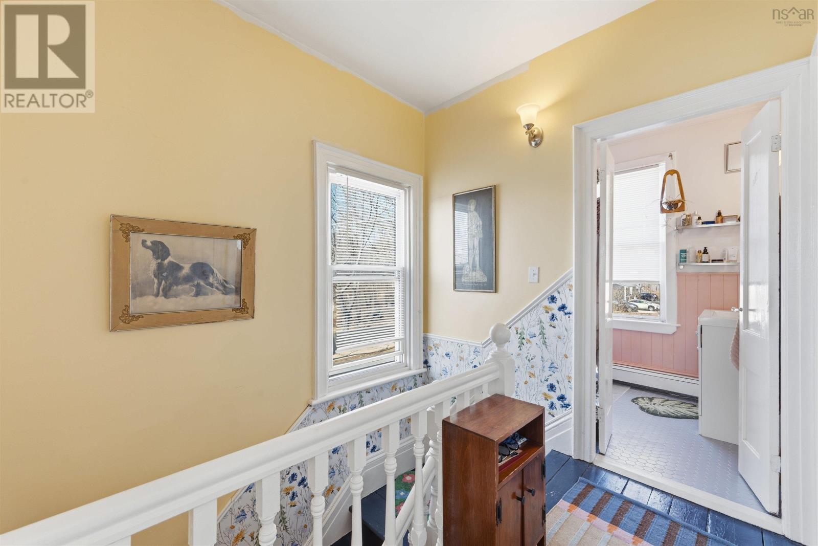 Property 24 of 44 of 154 VICTORIA Road